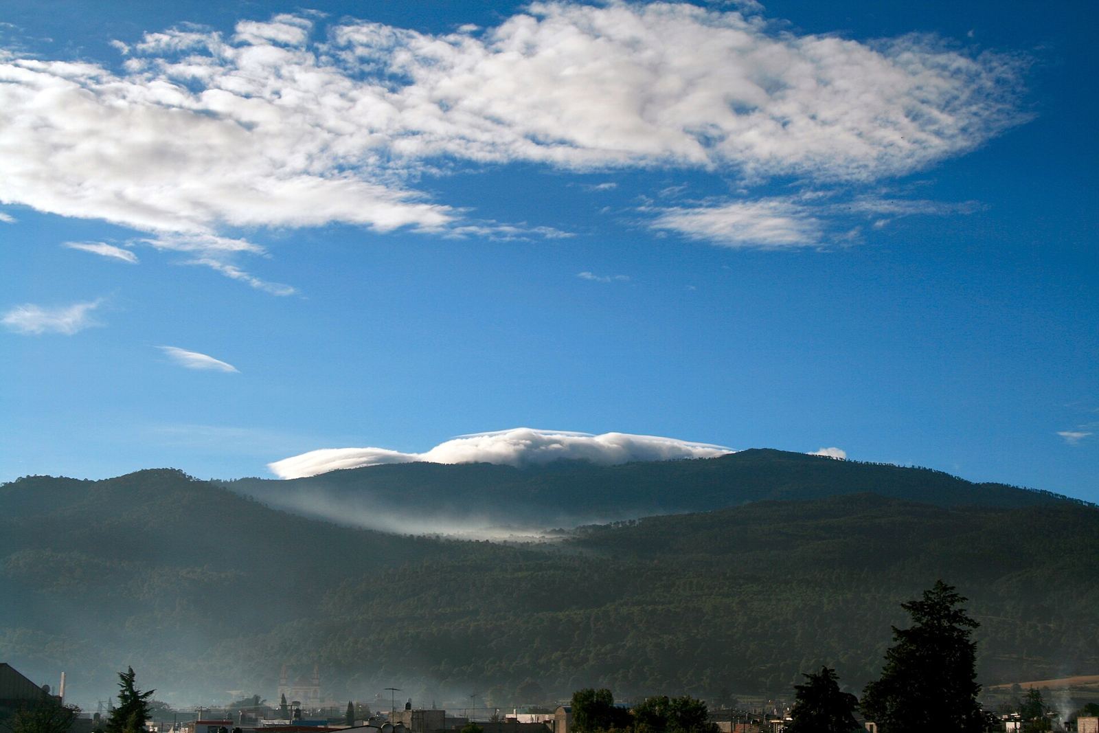 Cloud resting on the Cofre